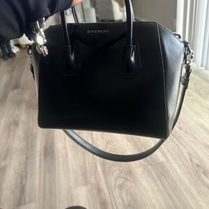 Givenchy Antigona